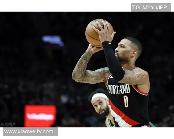 达米安利拉德如何在NBA赛场上书写传奇人生与篮球梦想