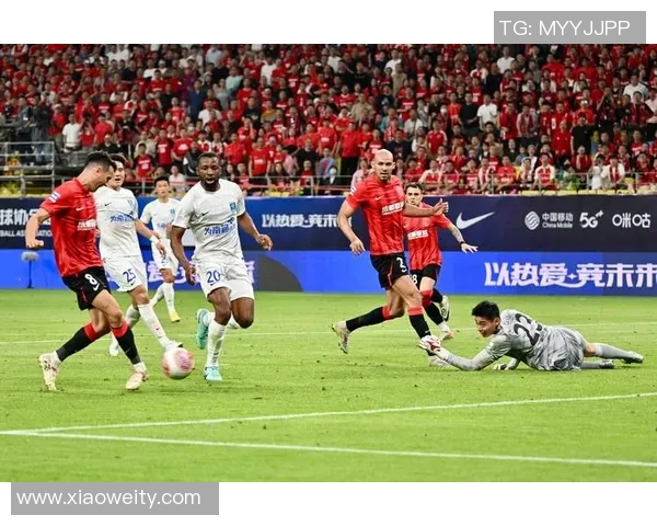 柔佛战鲁能泰山巅峰对决谁能在亚冠赛场笑到最后