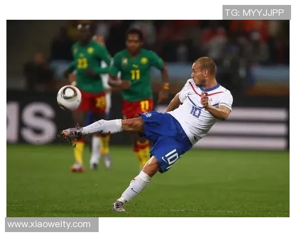 盘球技巧与战术解析助你在足球场上如鱼得水的全面提升 盘球技巧与战术解析助你在足球场上如鱼得水的全面提升